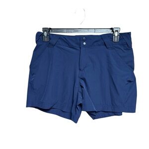 Columbia PFG Size 12 Navy Blue Athletic   Shorts has pockets